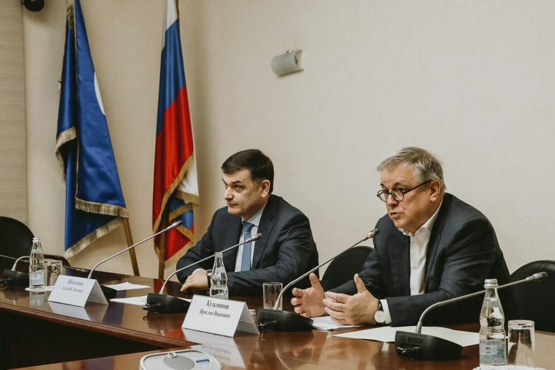 Ярослав Кузьминов: в ближайший год может возникнуть конкурсная система записи на курсы лучших российских ученых Иллюстрация к новости: Ярослав Кузьминов: в ближайший год может возникнуть конкурсная система записи на курсы лучших российских ученых