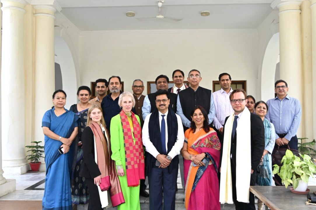 HSE University–St Petersburg Signs Three Cooperation Agreements with Leading Indian Universities Illustration for news: HSE University–St Petersburg Signs Three Cooperation Agreements with Leading Indian Universities